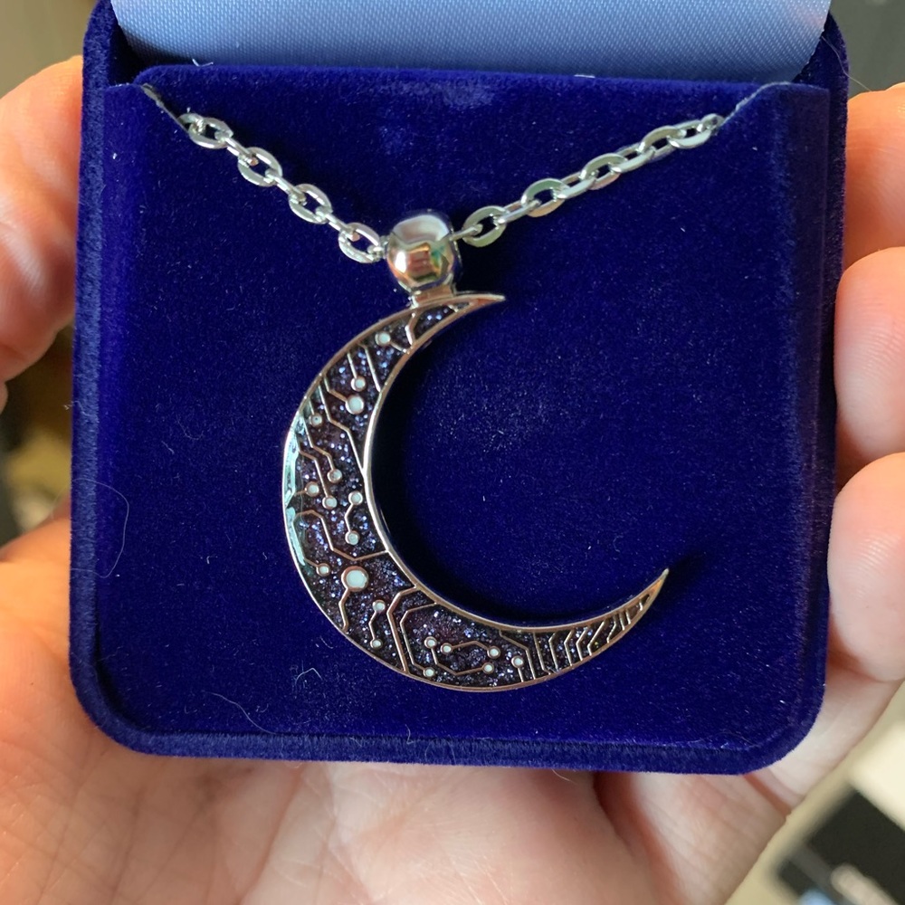 Crescent Moon Neckace